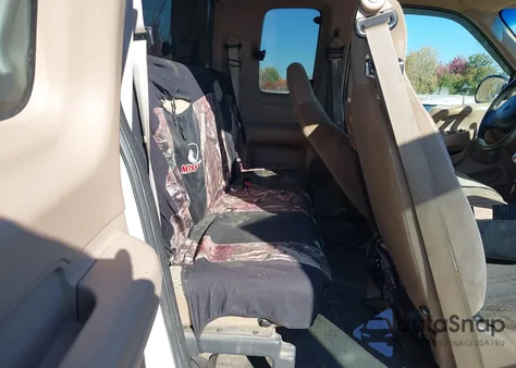 1998 Ford F-150 Lariat/Standard/Xl/Xlt z USA, uszkodzony, nr VIN 2FTZX1860WCB00134